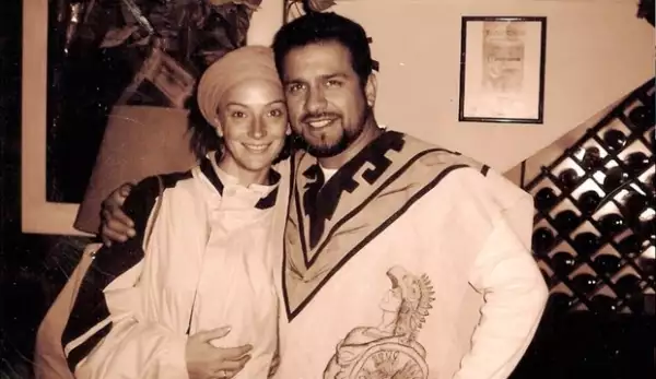 Florence e Israel Vallarta cuando su amor estaba viento en popa. Aquí posando en el rancho `Las Chinitas´.