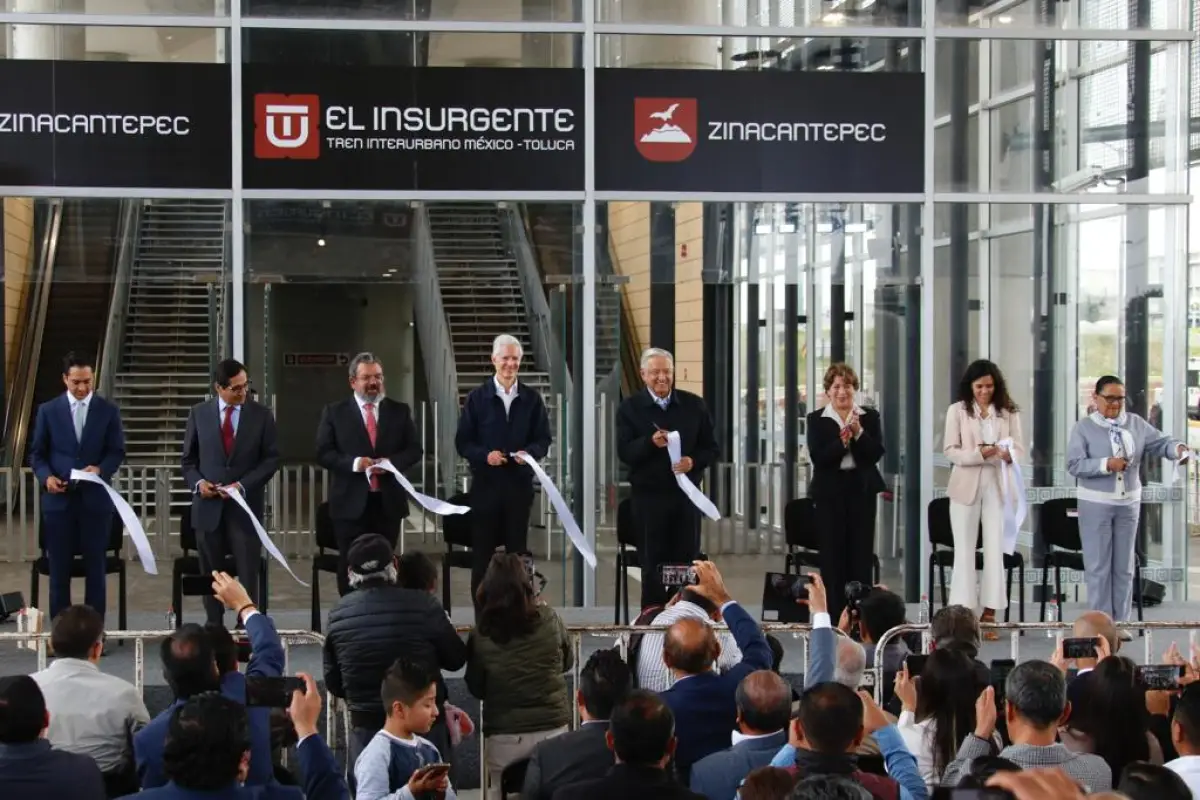 AMLO-Inaugura-insurgente.jpeg