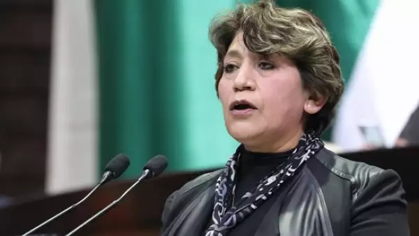 Delfina Gómez en comparecencia ante diputados