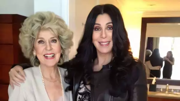 Georgina Holt y Cher.