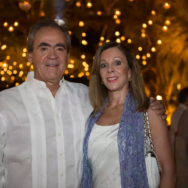 Boda civil de Lorena Véjar y José Ángel de la Garza