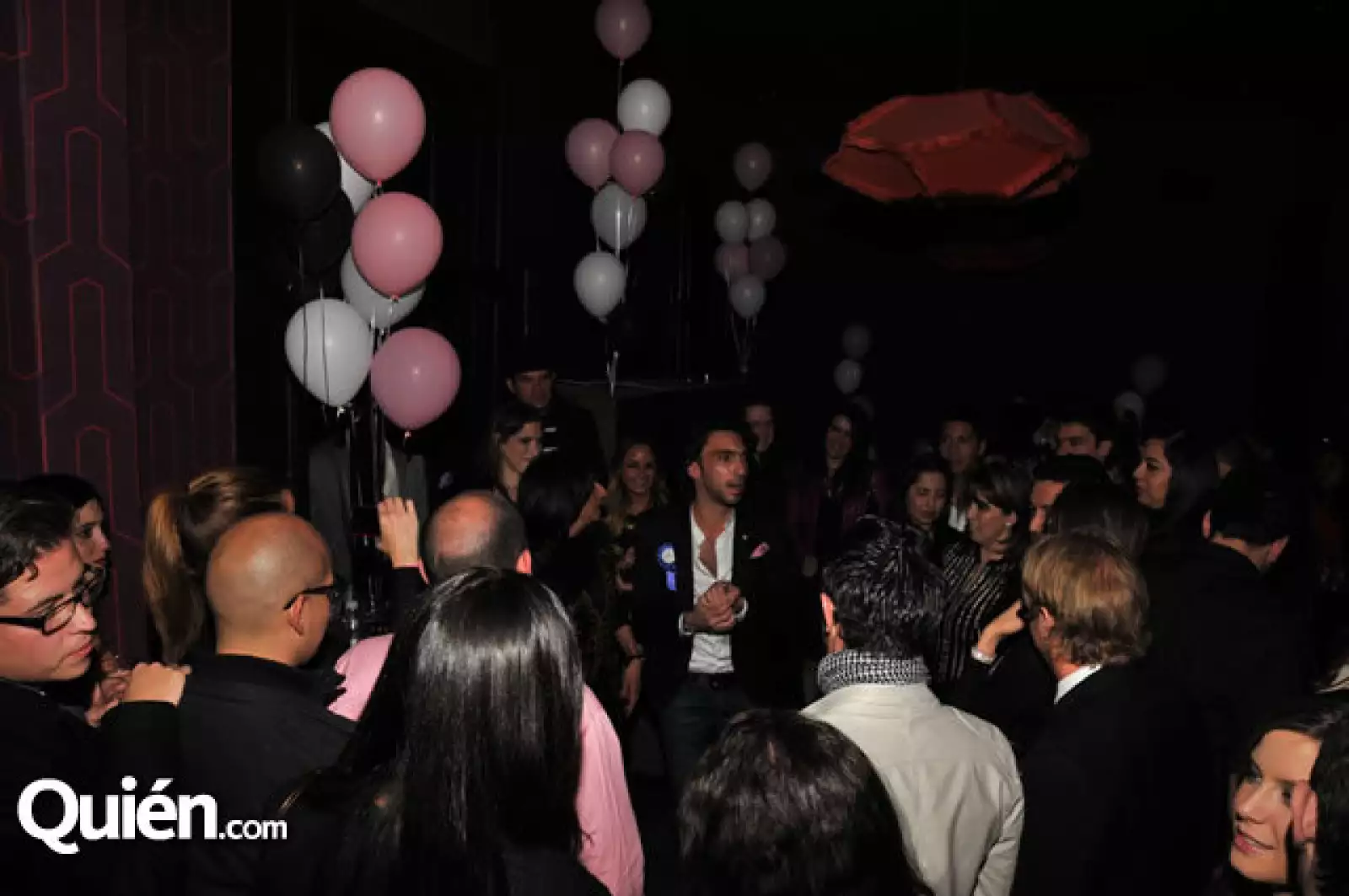 Fiesta de Bernie Noval por sus 25 años.