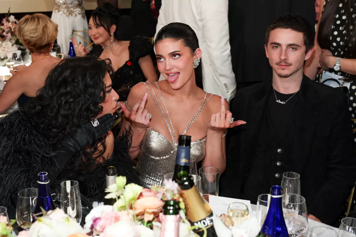 83rd Annual Golden Globes - Inside