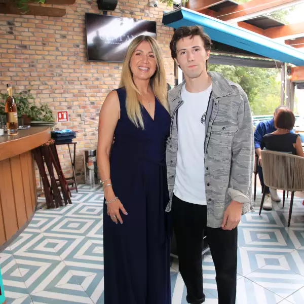 Desireé Navarro y Alan Girón 