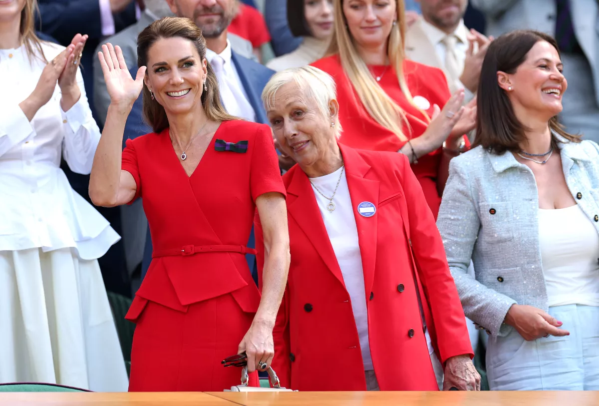 Kate Middleton en la final femenil del Torneo de Wimbledon 2026 con un outfit rojo de Alexander McQueen