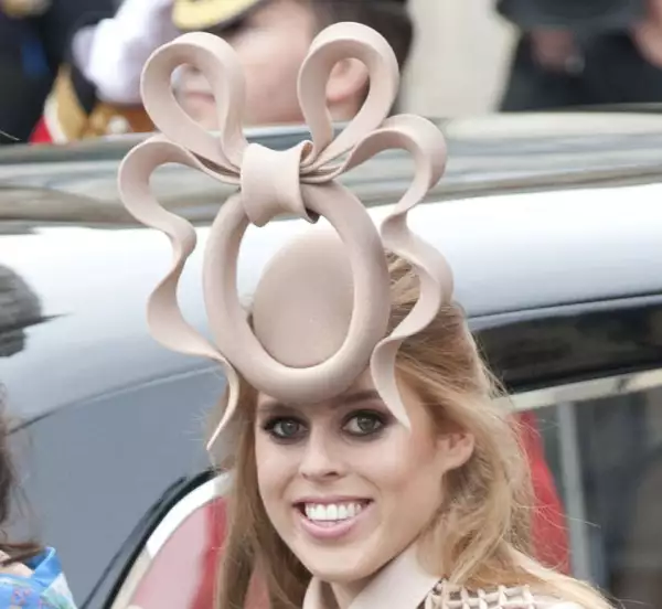 princesa beatriz Philip Treacy