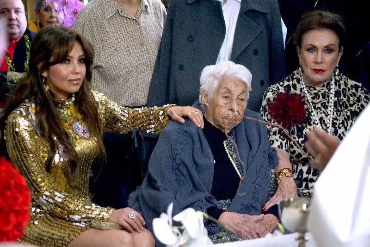 Thalía, Eva Mange y Laura Zapata