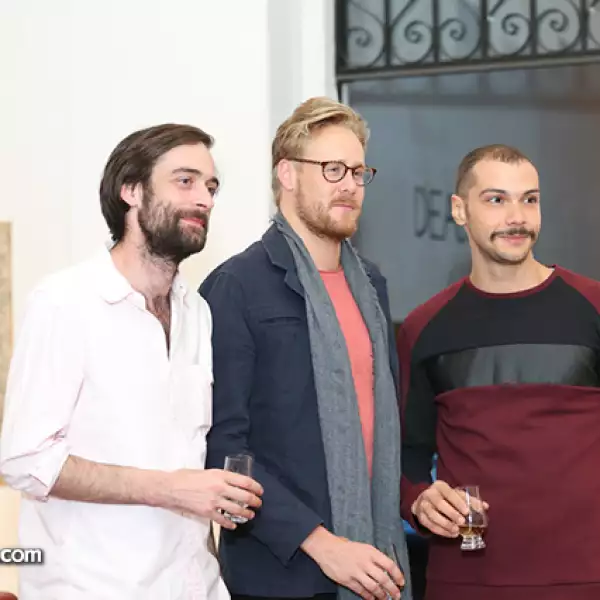 Max Perchik, Harry Beamish y Miguel Centeno