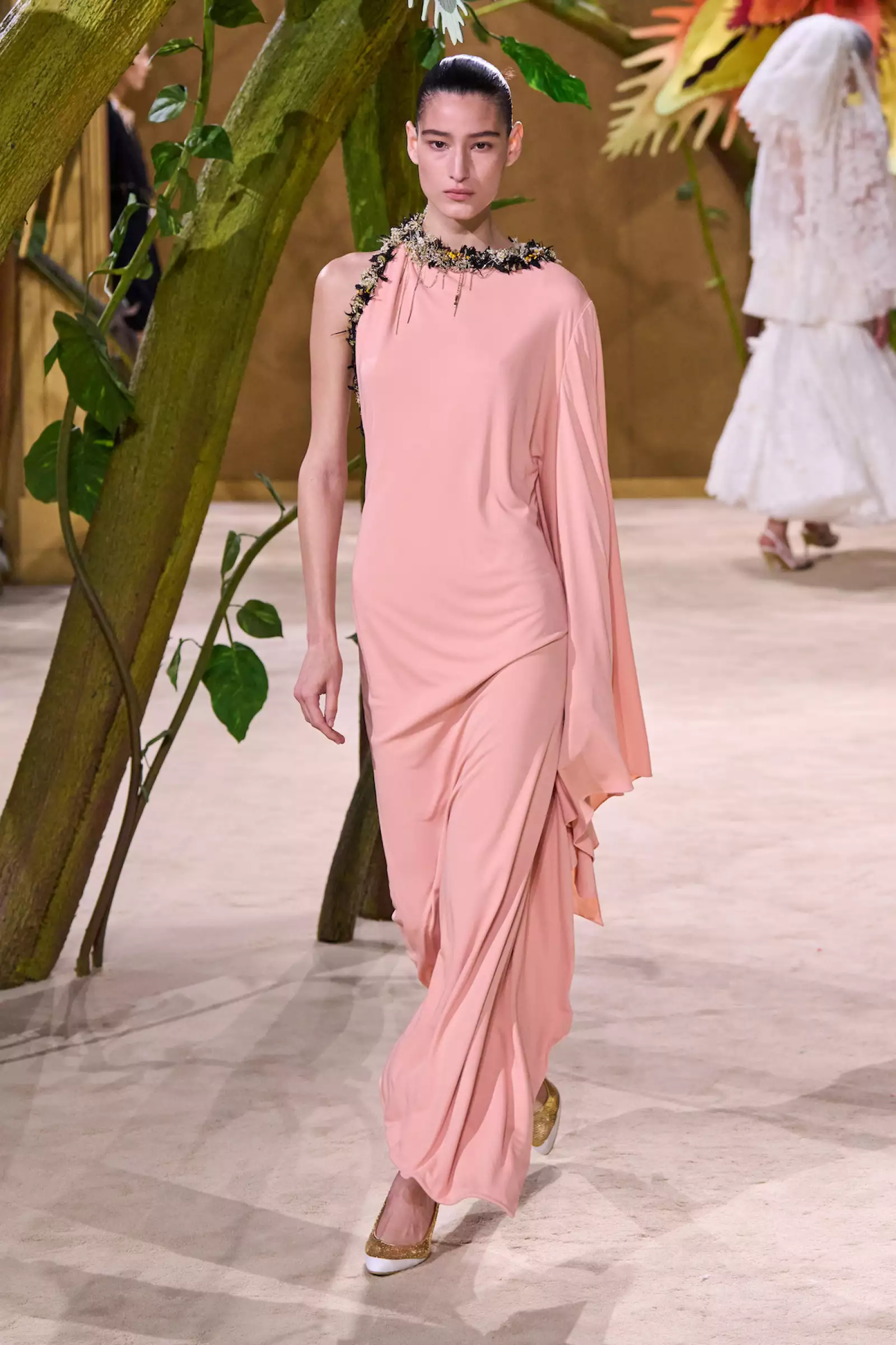 Chanel HC F26 058.jpg