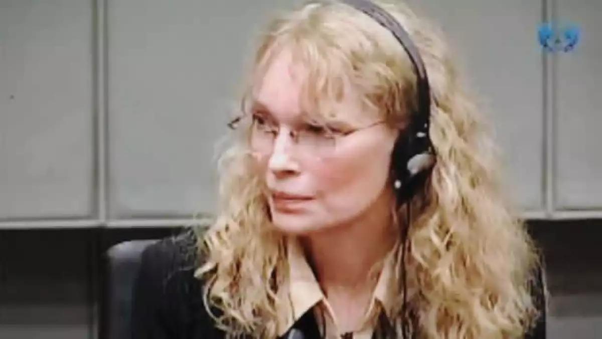 mia farrow testimonio diamantes sangre