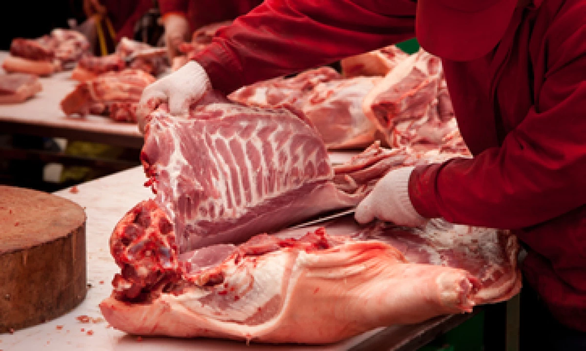 Los procesadores de carne y aves de corral han gastado más de 28 millones de dólares en cabildeo cada año desde 2008. (Foto: Getty Images)