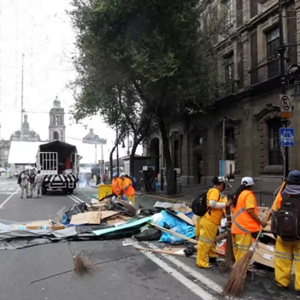 Limpieza del Zócalo8