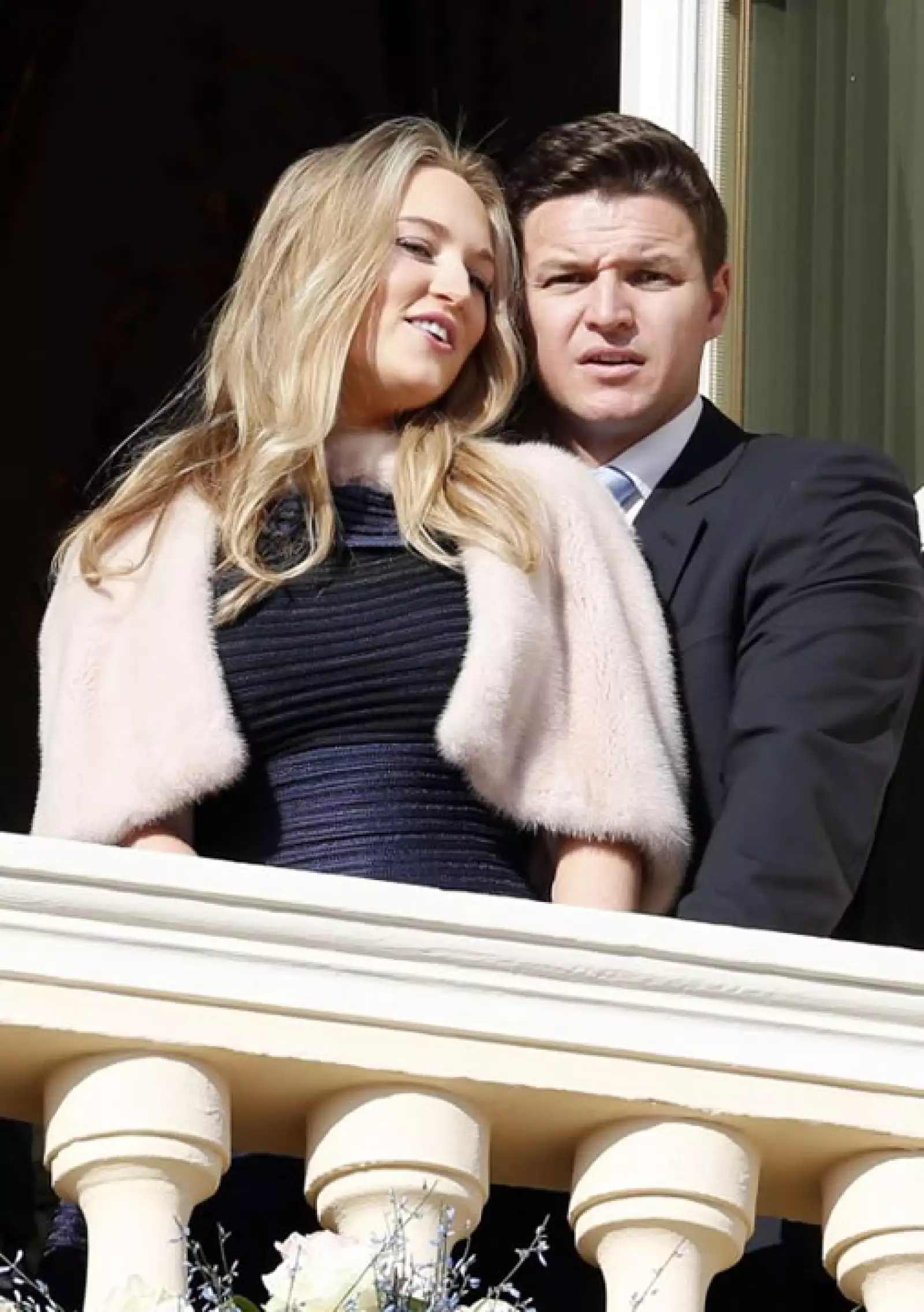 Gareth Wittstock, hermano de Charlene, y su novia Roysin Galvin, fueron invitados al especial momento.