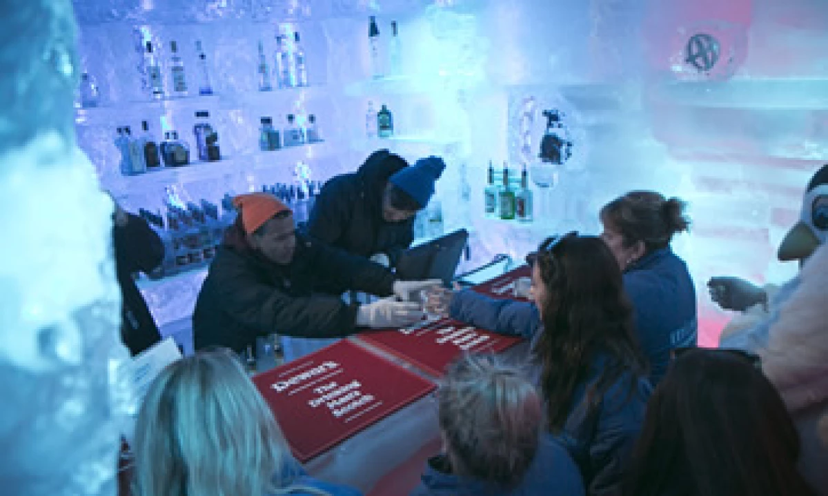 Uno de los propietarios del club, Craig Ling, ideó el concepto después de hospedarse en un hotel de hielo en el Ártico. (Foto: AP)