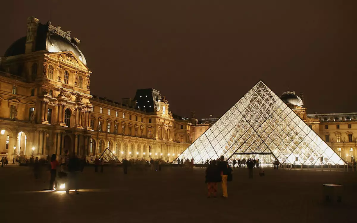 Louvre