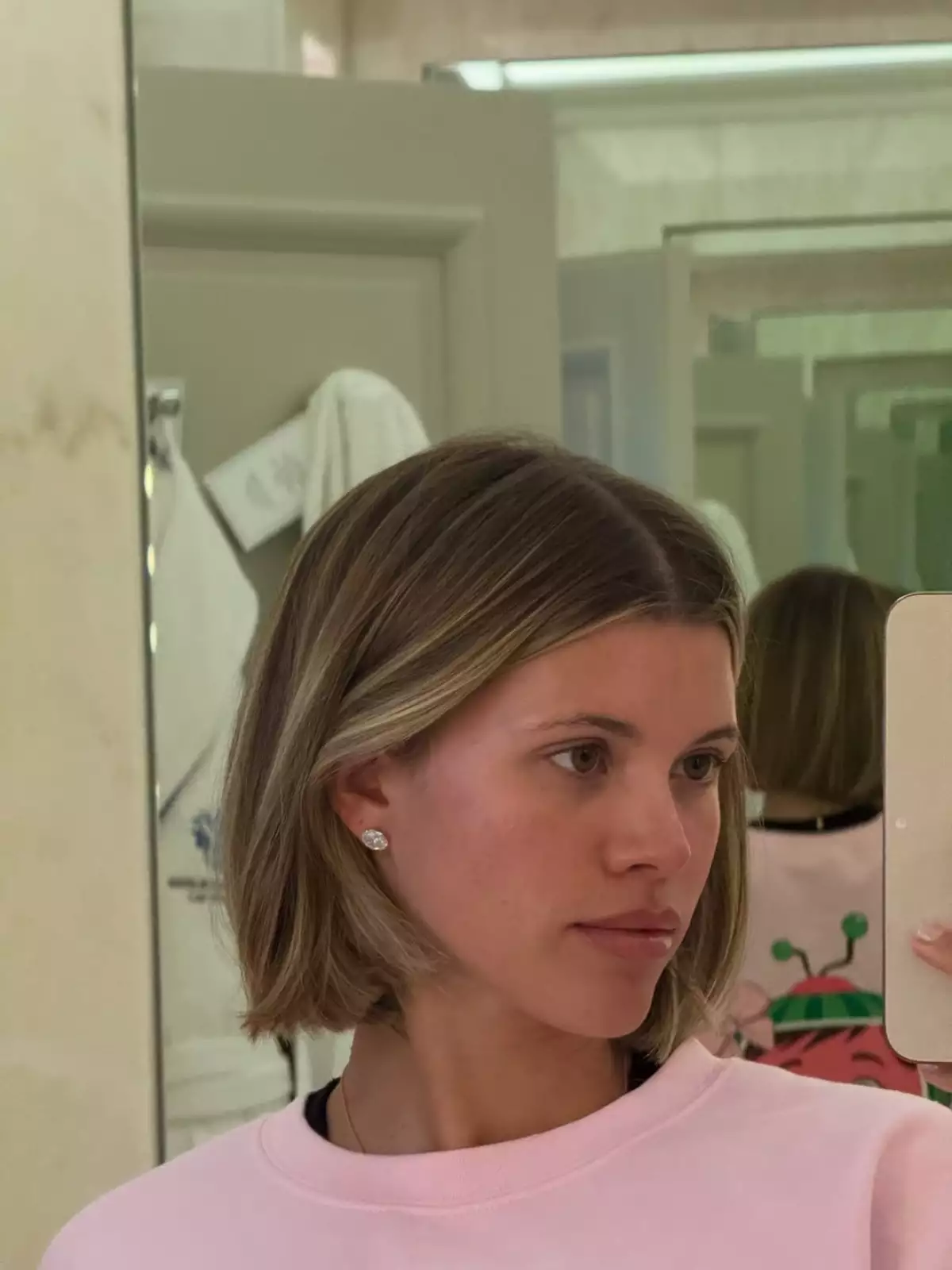 sofia-richie-corte-bob