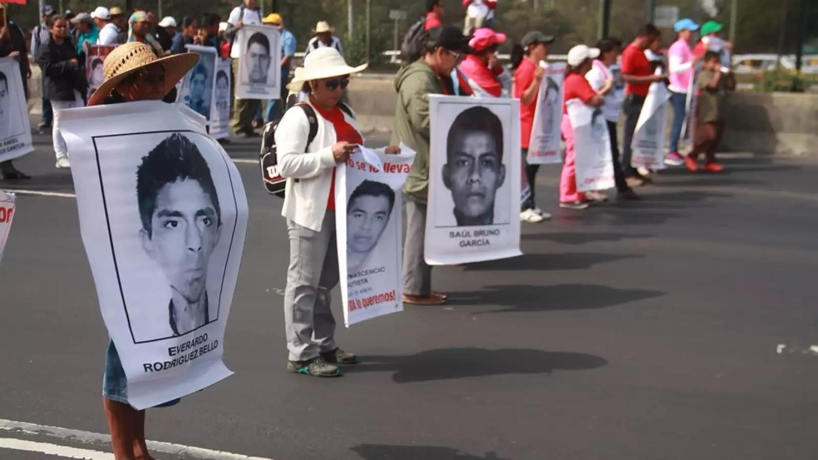 marcha 4 meses Ayoztinapa 10