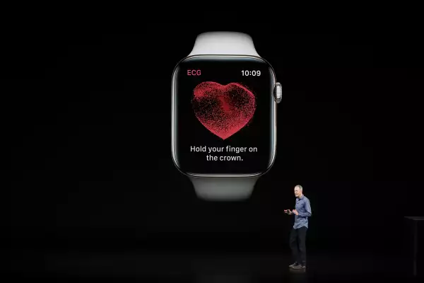 180918 apple watch reu.jpg