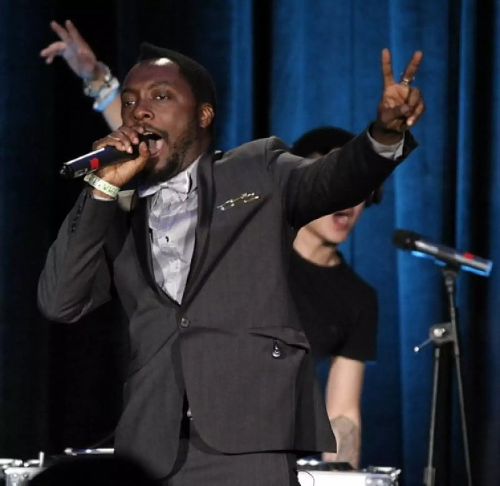 El cantante Will.i.am hizo una breve presentación en el evento.