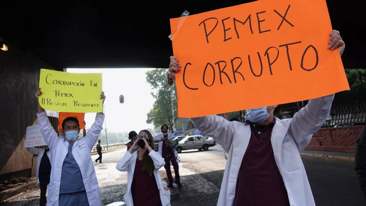 Medicos-residentes-Pemex-protesta