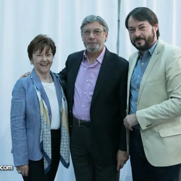 Kathy Salinas, Armando Salinas y Armando Salinas jr.