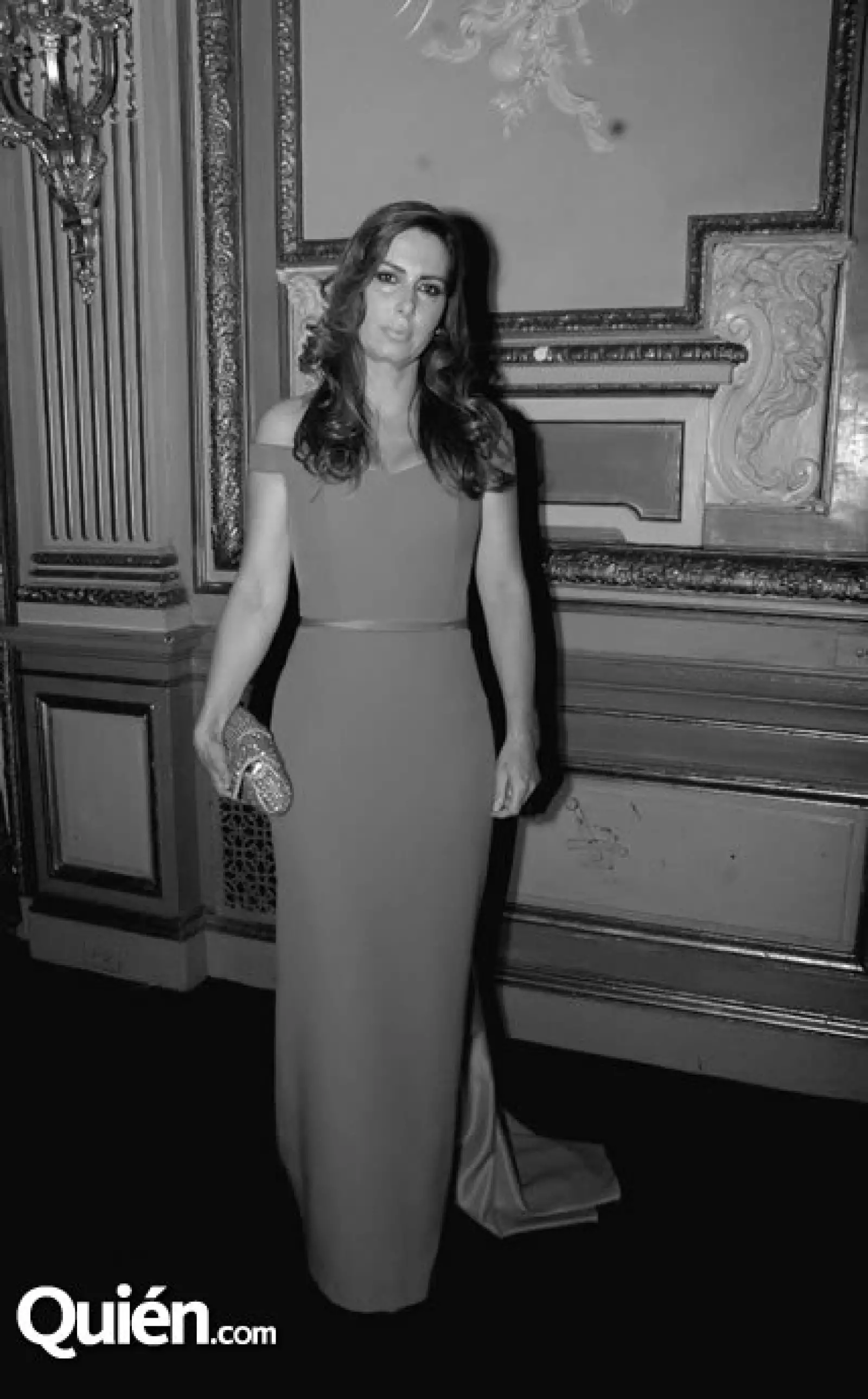 Chiquin Figueroa,luciendo un bonito vestido del diseñador Lorenzo Caprile