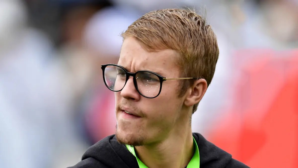 justin-bieber-renuadara-gira