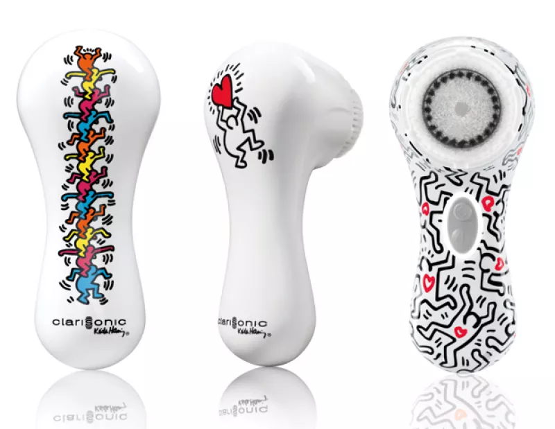Coco Rocha atendió la semana pasada al lanzamiento de la edición especial de los cepillos Clarisonic junto al fundador Dr. Akridge y el artista Keith Haring.