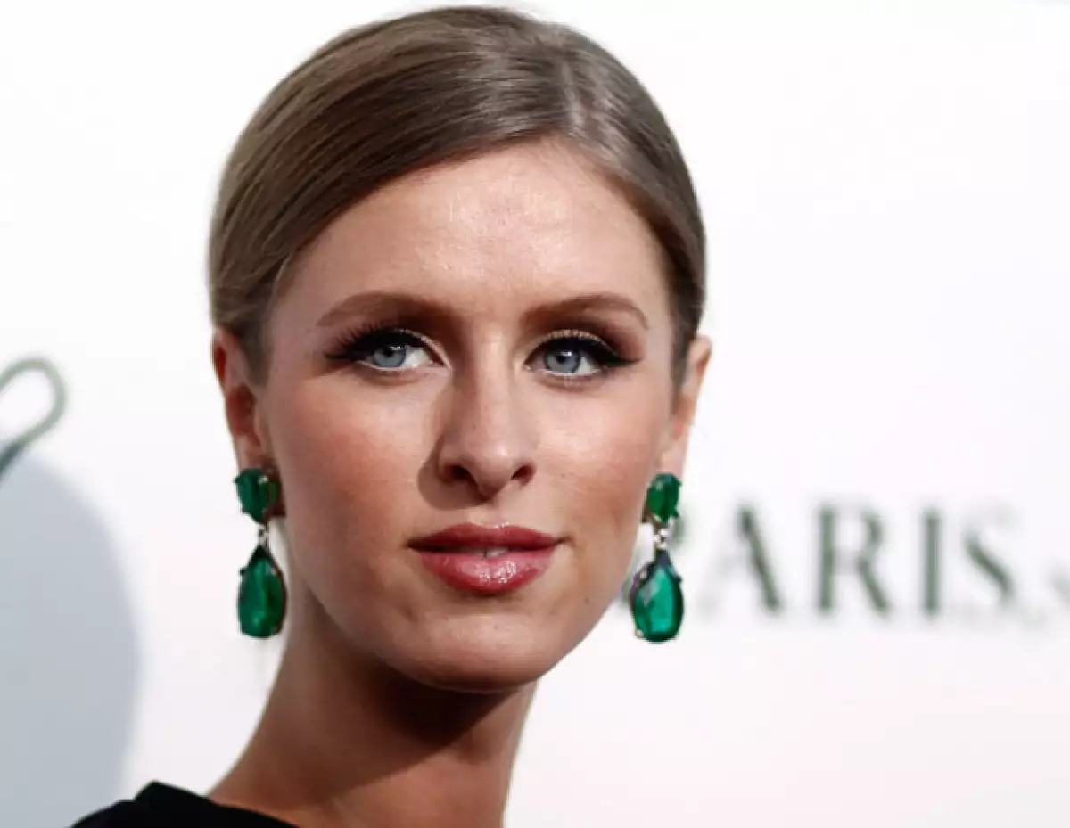 La hermana pequeña de Paris pide tres millones de dólares por su casa de las colinas de Hollywood.