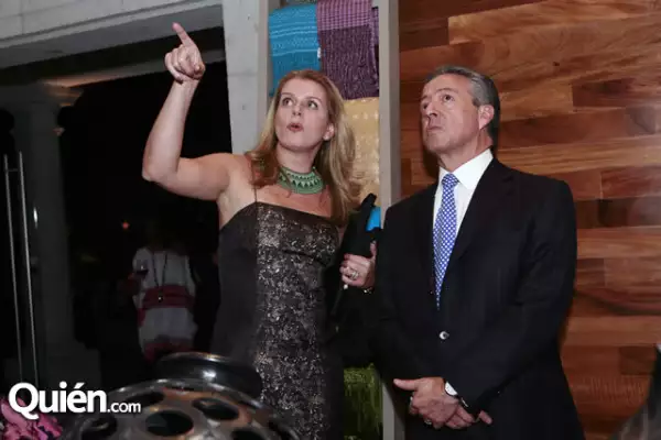 Paulina Alcocer y Manuel Medina Mora