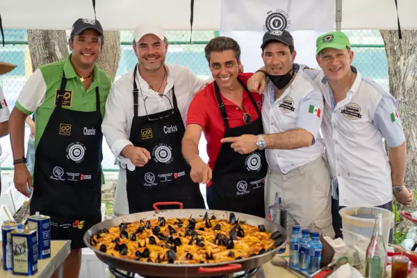 Alfredo y Daniel Guareib, Eduardo Tamer, Carlos Artigas y El Chanclas