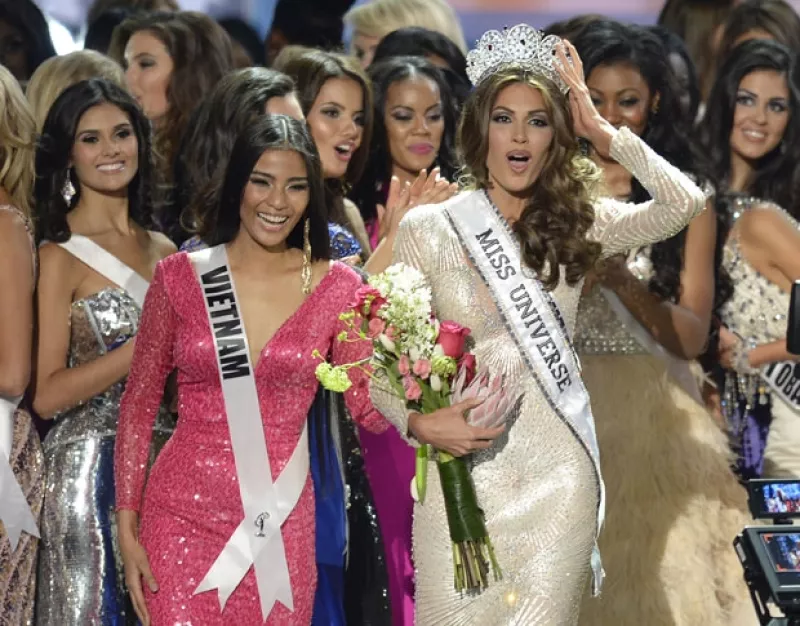 María Gabriela Isler es oficialmente la mujer más hermosa del mundo, quien superó en el certamen a 4 finalistas más, dos de ellas también latinoamericanas.