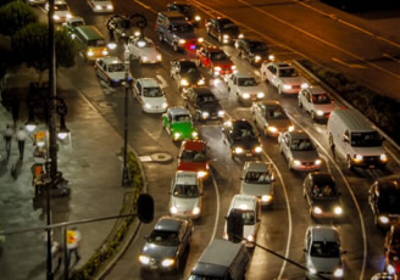 México arroja al ambiente 102 millones de toneladas de CO2 al año. (Foto: Cortesía: SXC)