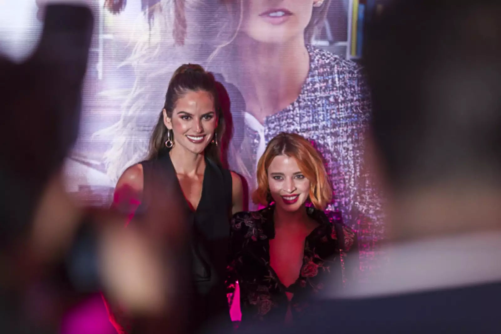Izabel Goulart, Rosshana Bracho