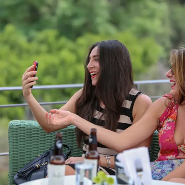 Jordana Tello y Laura Dinorah Martínez