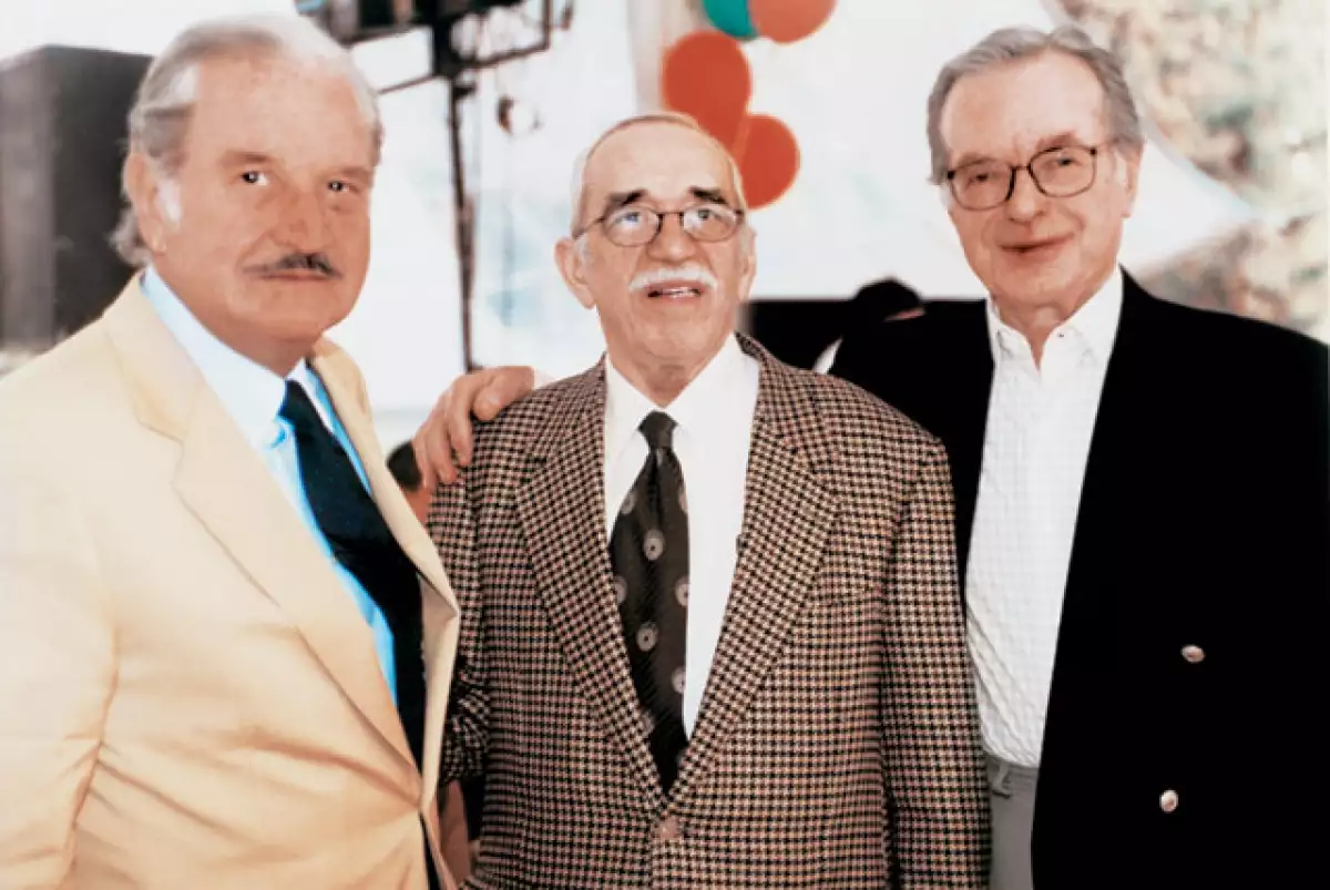 A unos minutos de que se supiera la noticia de su fallecimiento, renombradas personalidades mexicanas lamentaron la pérdida del periodista a través de las redes sociales.