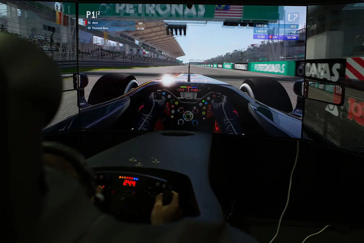 Foto de uno de los simuladores de F1 que utilizan los pilotos profesionales.