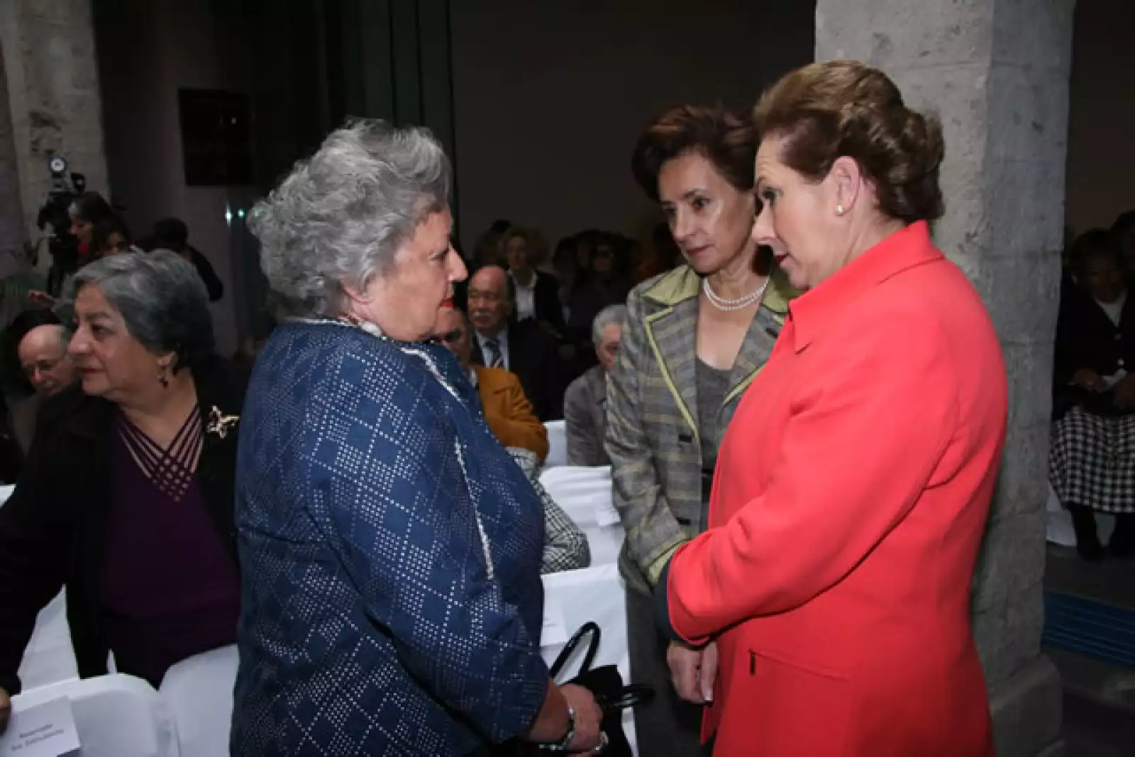 Homenaje a Jacobo Zabludovsky y Leon Davidoff.