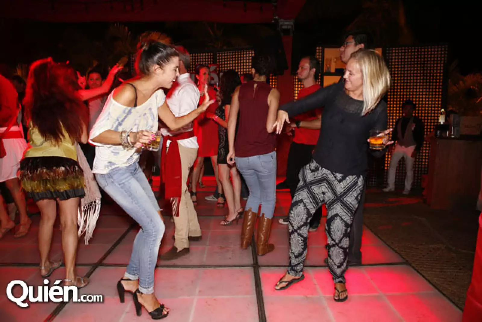 Astrid Poufeykd,Padia Eguiaus