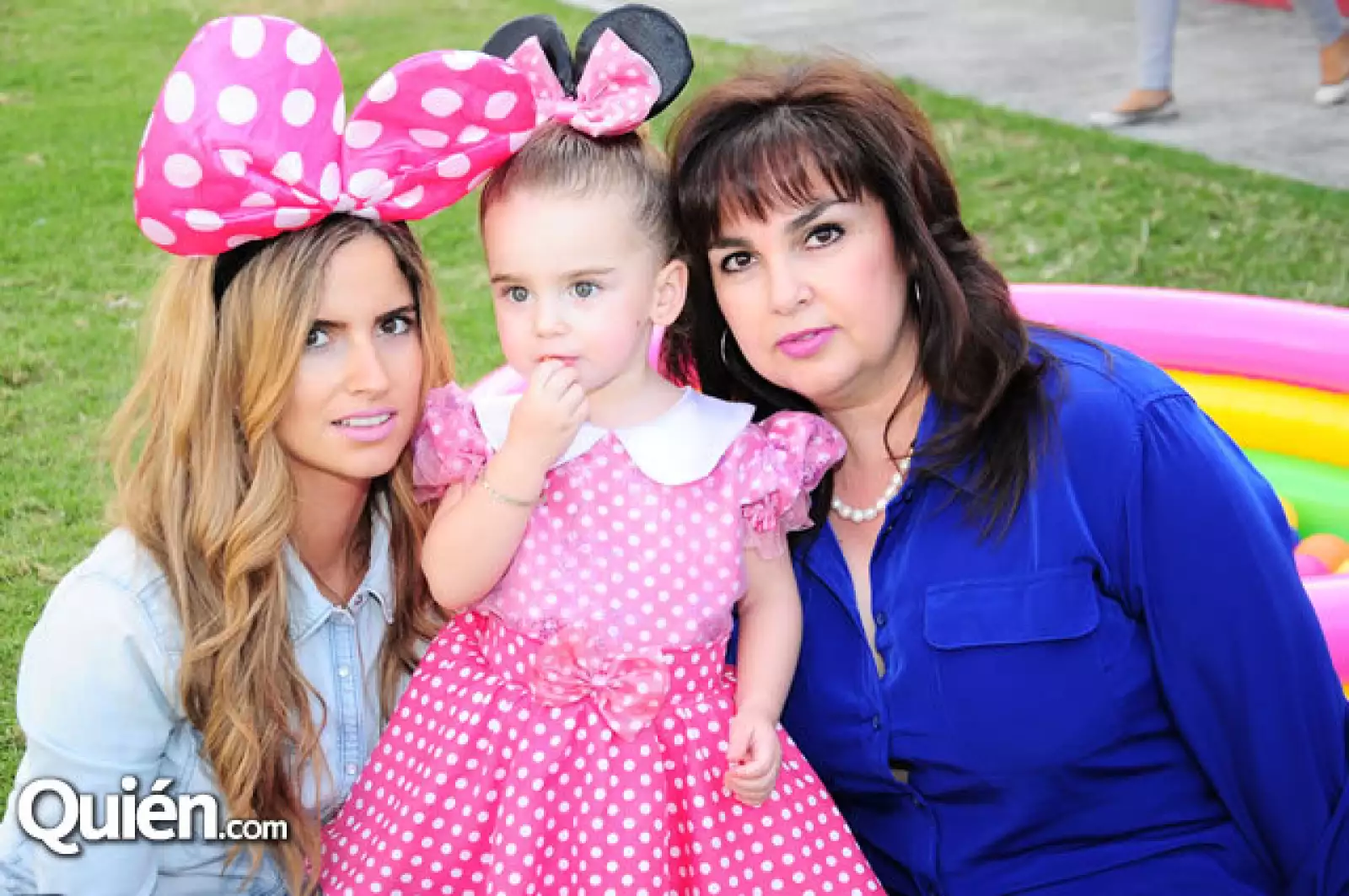 Ana Paola Luque, Valentina Barrera y Gabriela de Luque