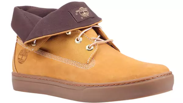 Aunque su especialidad son las botas, la marca también tiene sneakers.