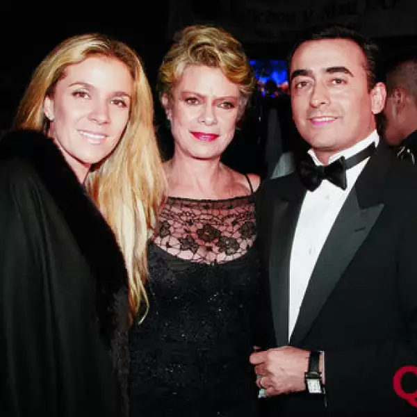 Gabriela Valencia, Virginia Sendel, Adal Ramones