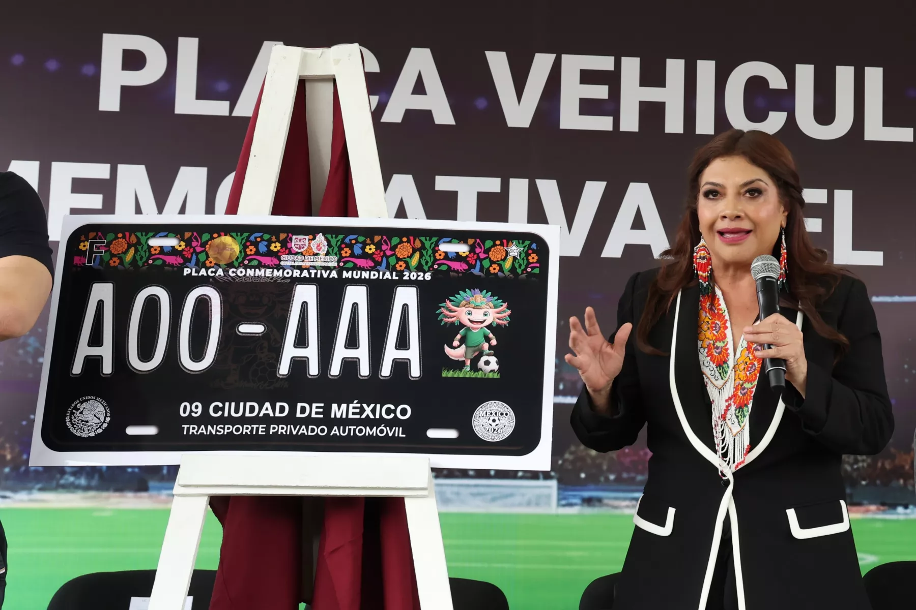 Hay nuevas placas para autos en CDMX: son conmemorativas para el Mundial 2026 y solo son para algunos