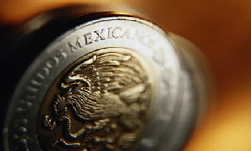 El peso mostrará fortaleza en los próximos días, pero la posibilidad que se deprecie hacia fin de año es elevada. (Foto: Thinkstock)
