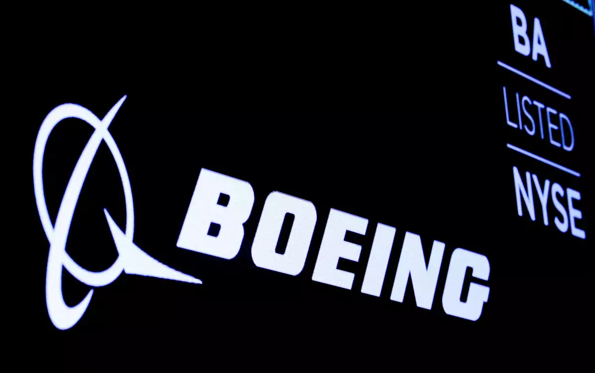 Boeing venderá acciones para pagar su deuda e invertir en filiales