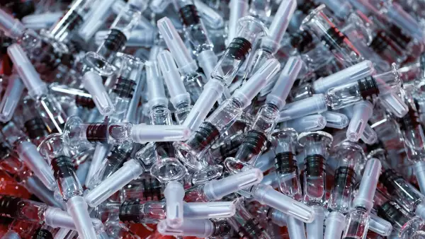 FILES-BRITAIN-FRANCE-HEALTH-VIRUS-VACCINE-SANOFI