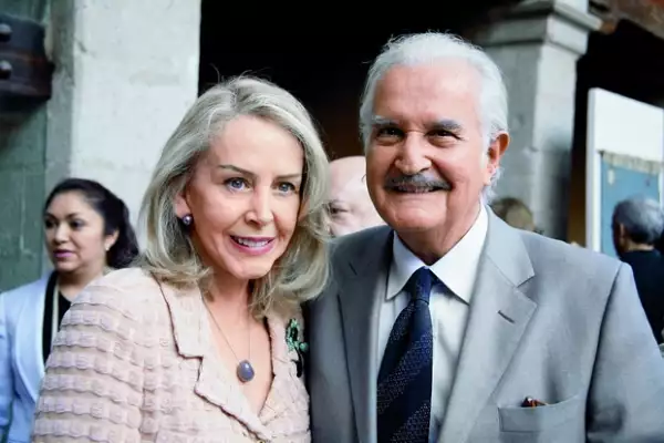 Aquí Silvia y Carlos en el evento en honor a Leonora Carrington en 2009.