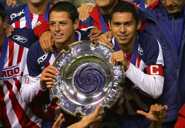 Foto de 2009, cuando Chicharito jugaba en Chivas.
