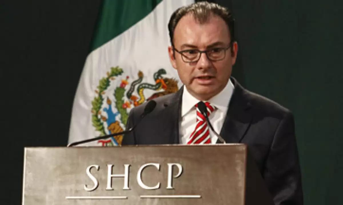 Luis Videgaray, secretario de Hacienda, entregó este martes el paquete económico 2016 al Congreso. (Foto: Cuartoscuro)