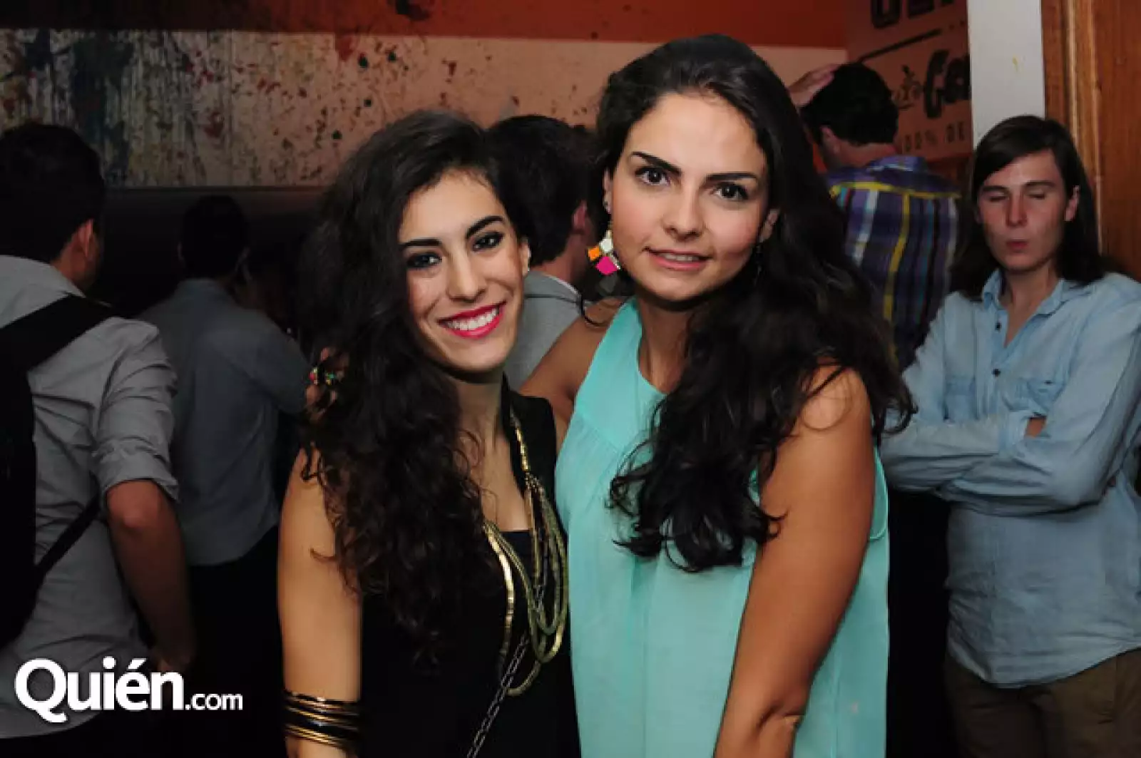 Cynthia Flores y Mariana Belén